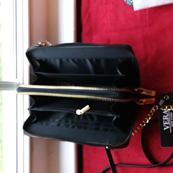 🎆Sale NEW with Tags and Condition Vera New York Black/Gold Crossbody - Picture 9 of 11